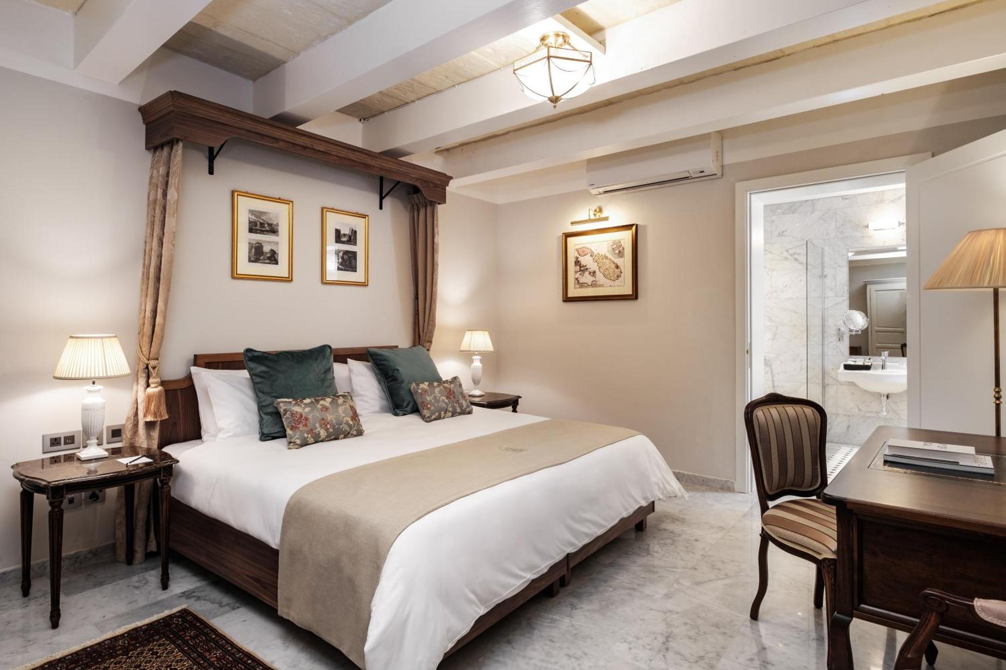 Double or Twin Room,1219451371:JPEG