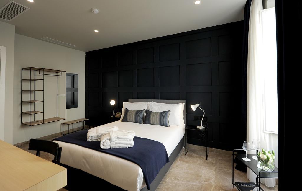 Superior Double Room,714211093:JPEG